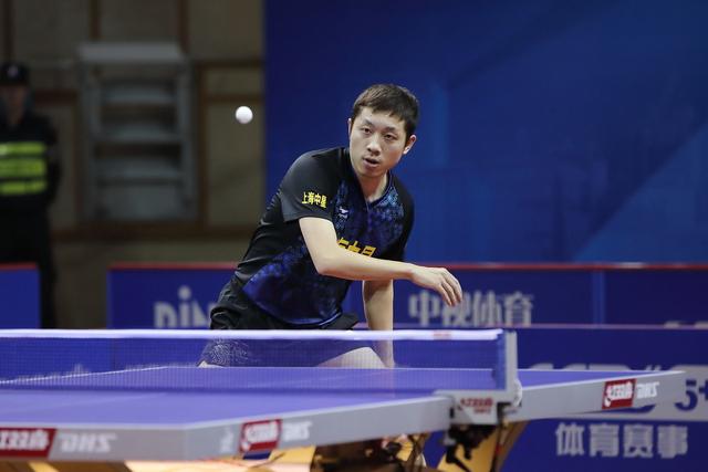 足球运动员 足球运动员