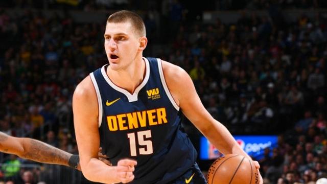 场球员凭借 场球员凭借