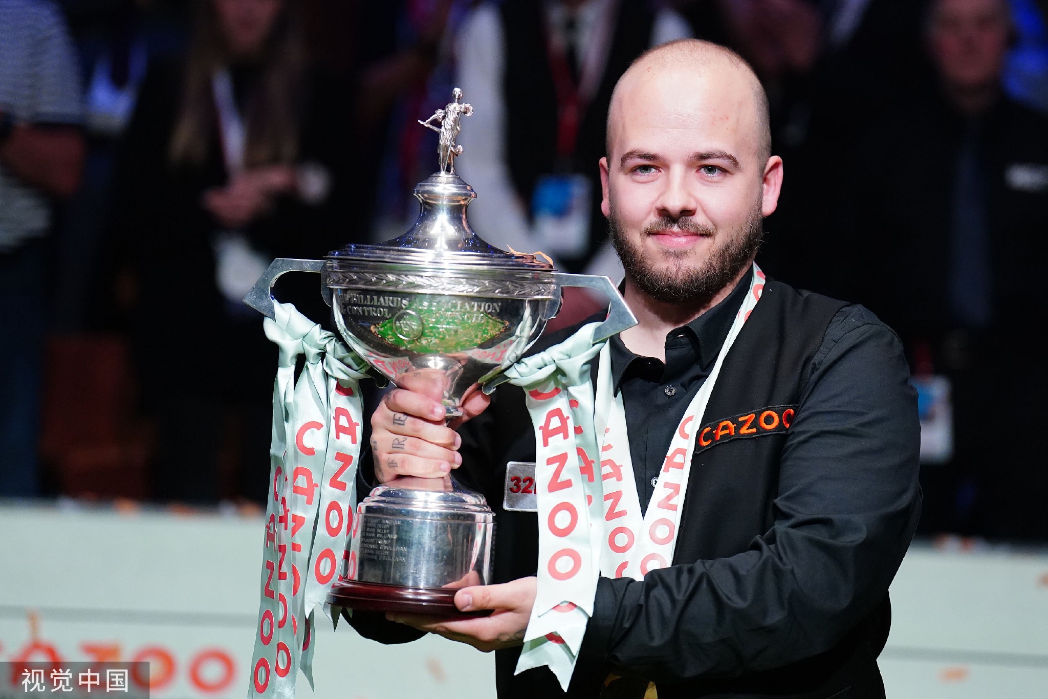 在足球赛场 在足球赛场