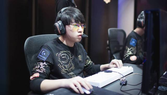 泳队将继续 泳队将继续